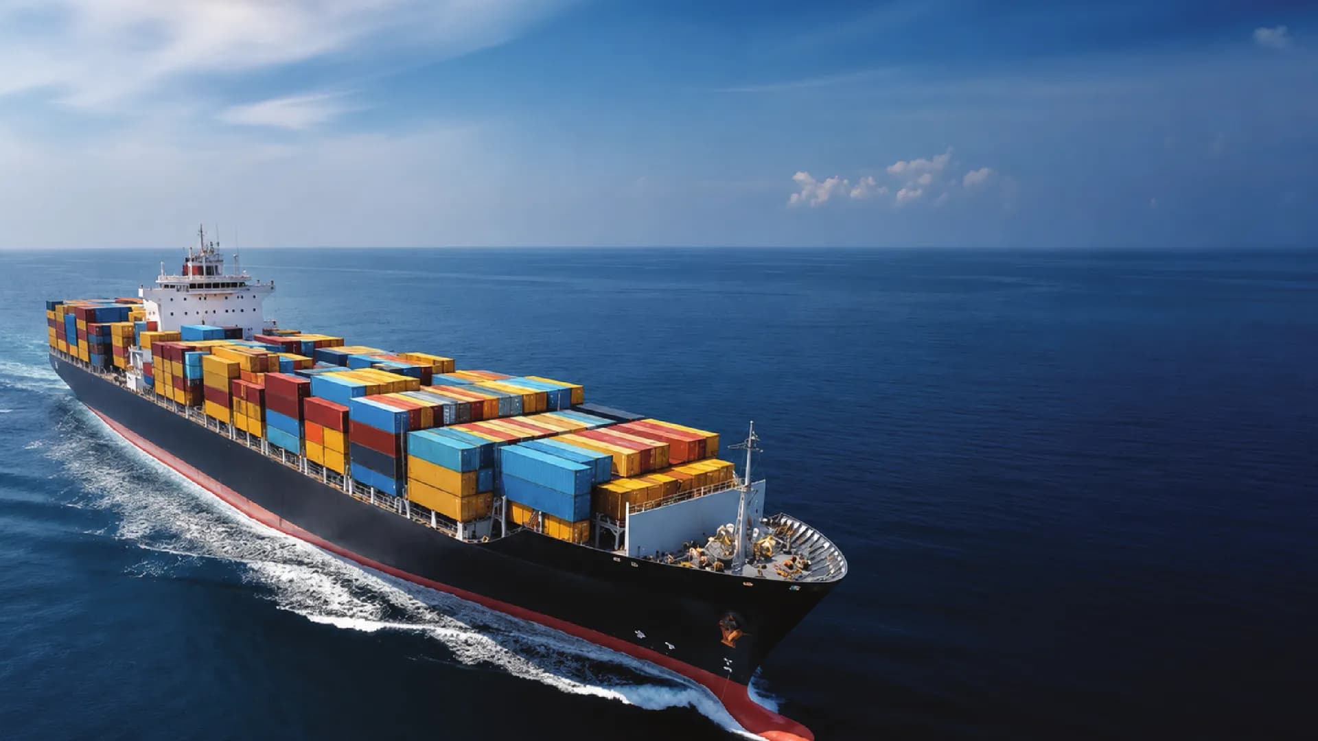 Tàu container NAVIX trên biển